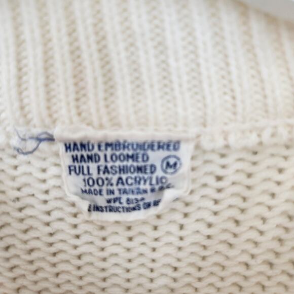 Vintage 80s Red Navy Snowflake Knit Sweater White Acrylic Pullover Grandpacore M - Picture 5 of 10